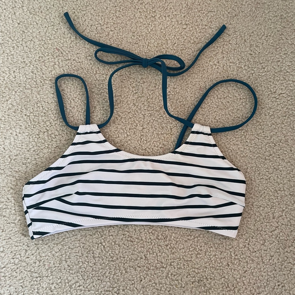 CUPSHE BIKINI TOP